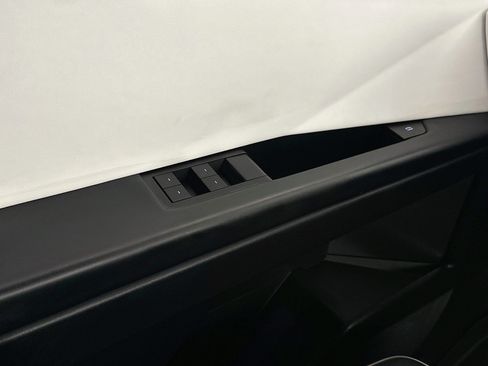 Used 2024 Tesla Cybertruck AWD Crew Cab image 13