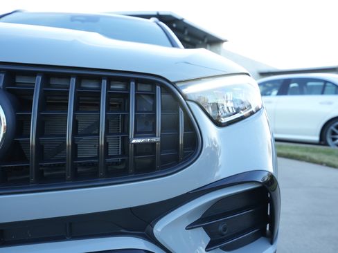 Certified 2025 Mercedes-Benz GLC 43 AMG 4MATIC image 11