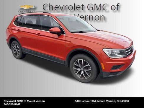Used 2019 Volkswagen Tiguan SE w/ Panoramic Sunroof Package image 8