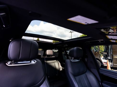 Used 2024 Land Rover Range Rover SE AWD/4WD image 33