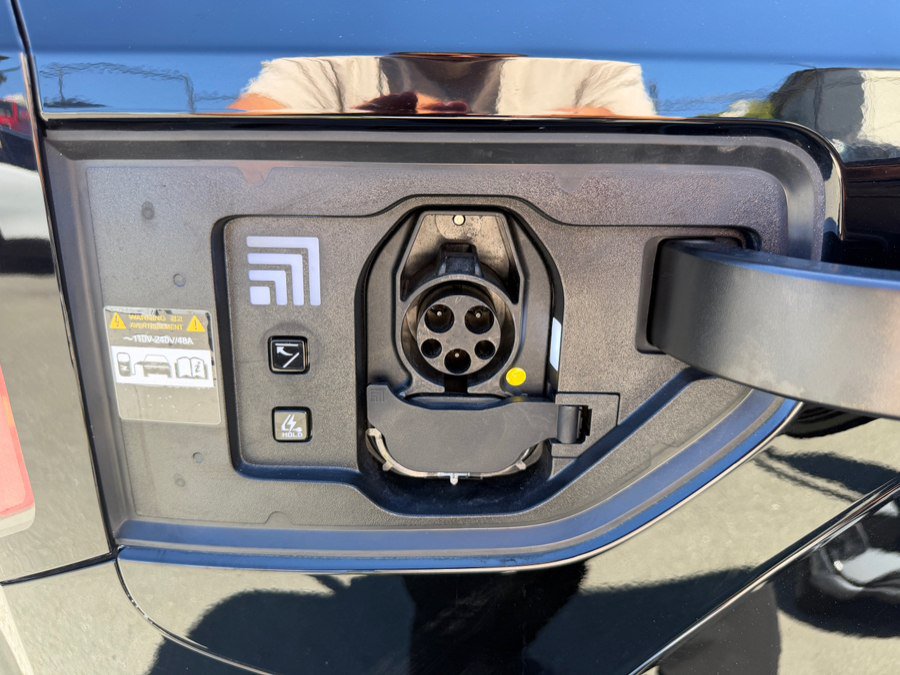 Used 2024 Kia EV9 Land AWD/4WD image 61