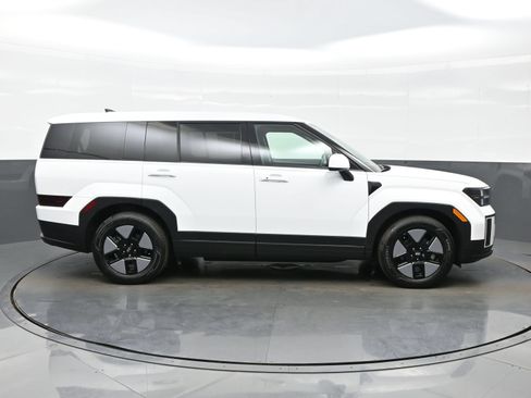 Certified 2026 Hyundai Santa Fe SE AWD/4WD image 7