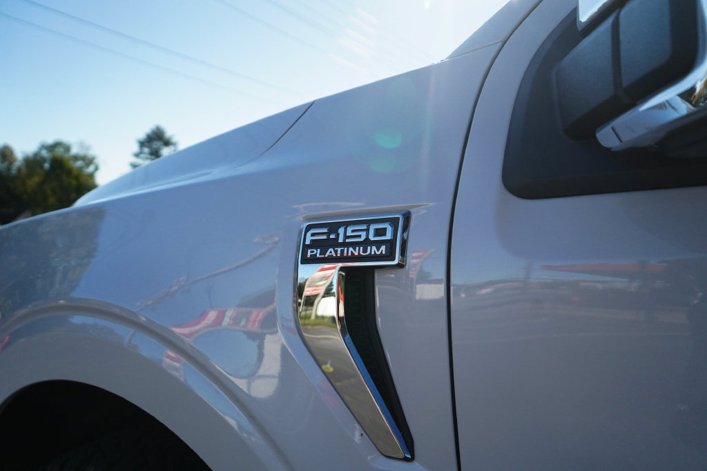 Used 2022 Ford F150 4x4 SuperCrew Hybrid image 24