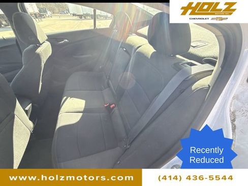 Used 2017 Chevrolet Cruze LT image 22