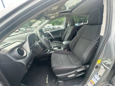 Used 2018 Toyota RAV4 XLE w/ Plus Extra Value Package AWD/4WD image 21