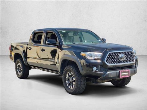 Used 2019 Toyota Tacoma TRD Off-Road RWD image 4