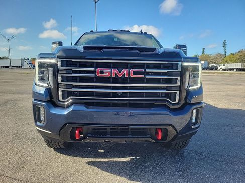 Used 2022 GMC Sierra 2500 AT4 w/ AT4 Preferred Package image 4