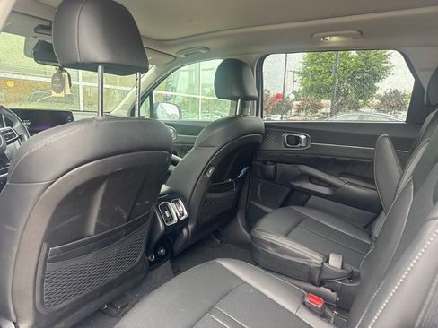 Used 2023 Kia Sorento SX FWD image 26