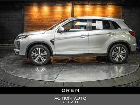 Used 2024 Mitsubishi Outlander Sport ES image 1