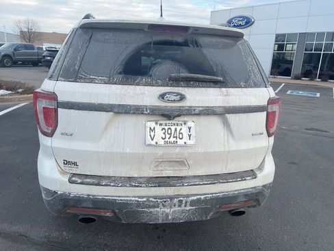 Used 2019 Ford Explorer XLT w/ XLT Sport Appearance Package image 7