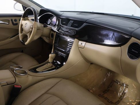 Used 2007 Mercedes-Benz CLS 550 image 25