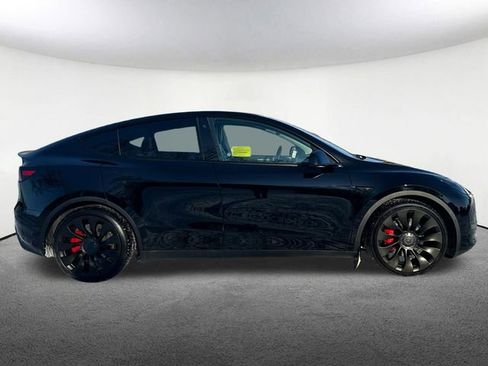 Used 2023 Tesla Model Y Performance image 14
