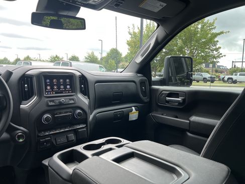 New 2026 Chevrolet Silverado 2500 Custom w/ Custom Value Package AWD/4WD image 26