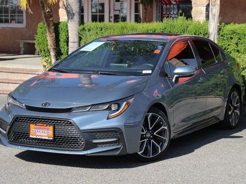 Used 2022 Toyota Corolla SE image 4
