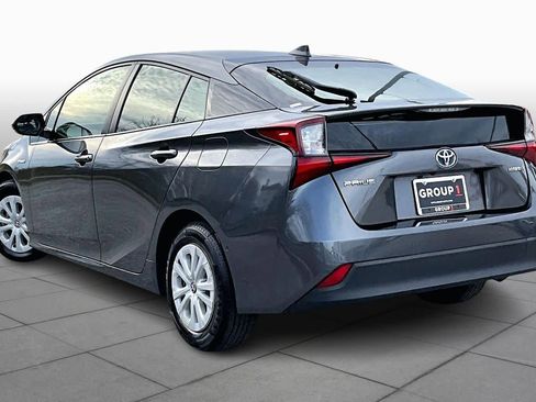 Used 2019 Toyota Prius LE image 12
