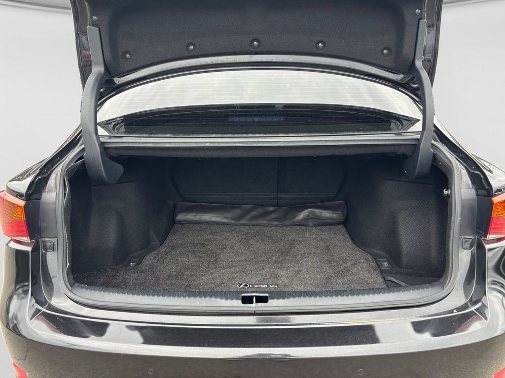 Used 2019 Lexus IS 300 w/ Premium Package RWD image 19