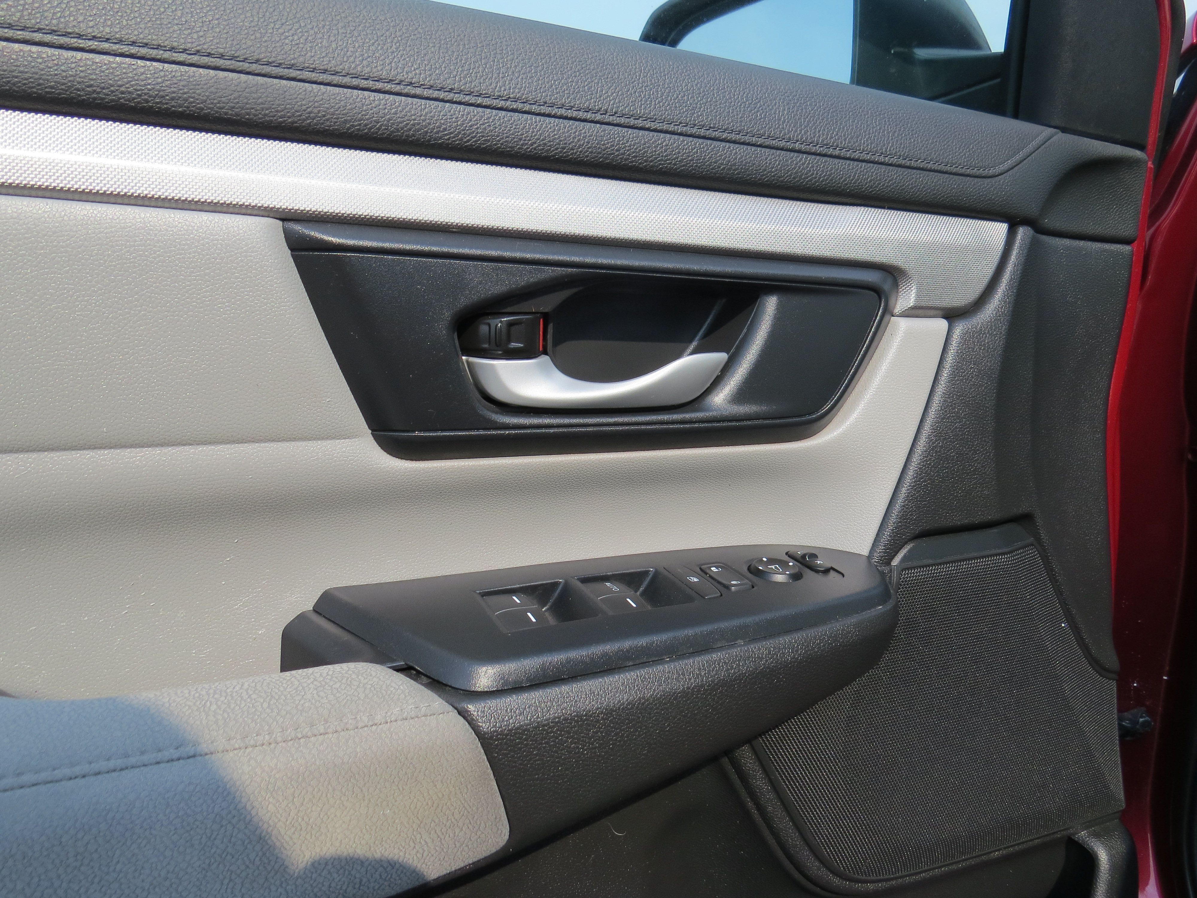 Used 2020 Honda CR-V LX image 15