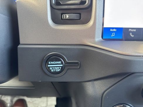 Used 2025 Ford Bronco Outer Banks image 26