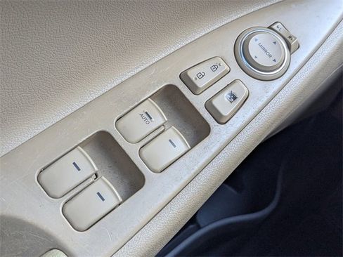 Used 2012 Hyundai Sonata GLS image 21