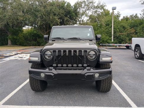 Used 2022 Jeep Gladiator Overland image 8