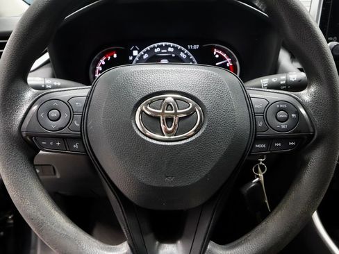 Used 2023 Toyota RAV4 LE AWD/4WD image 30