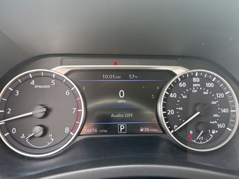 Used 2025 Nissan Sentra SV image 13