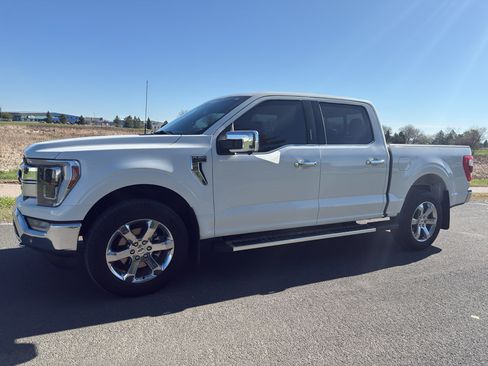 Used 2023 Ford F150 Lariat w/ Equipment Group 502A High image 3
