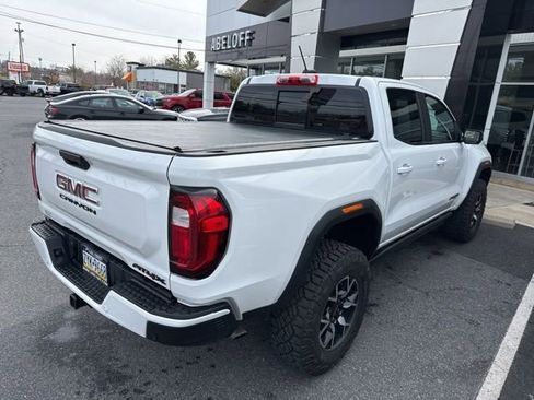 Used 2024 GMC Canyon AT4X image 9