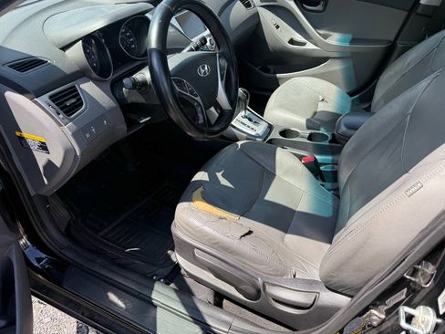 Used 2012 Hyundai Elantra Limited w/ Technology Pkg 5 FWD image 10