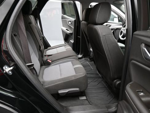 Used 2024 Chevrolet Blazer LT w/ Convenience Package FWD image 19