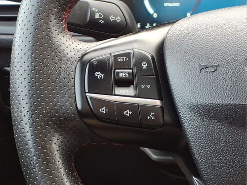 Used 2024 Ford Escape ST-Line Elite w/ Premium Technology Package image 17