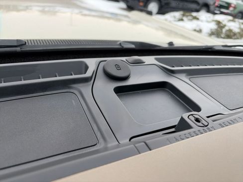 Used 2025 Ford Bronco Big Bend image 25