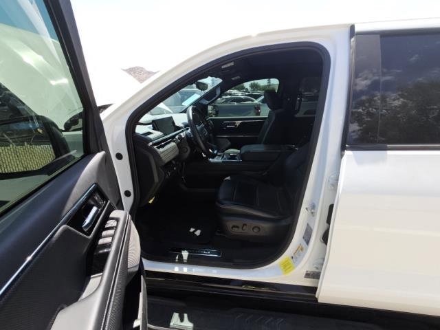 Used 2025 GMC Sierra EV Denali AWD/4WD image 4