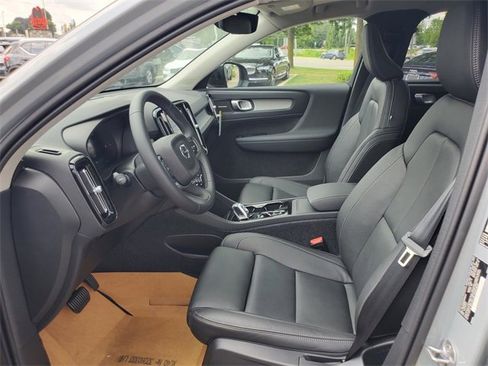 New 2026 Volvo XC40 B5 Ultra w/ Climate Package image 13