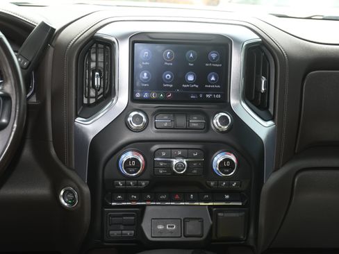Used 2019 GMC Sierra 1500 SLT w/ SLT Premium Plus Package RWD image 18