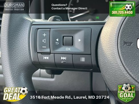 Used 2024 Nissan Rogue SV FWD image 23