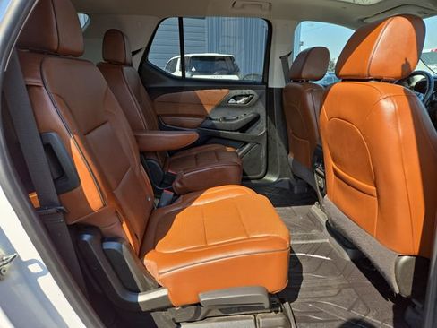 Used 2019 Chevrolet Traverse High Country AWD/4WD image 37