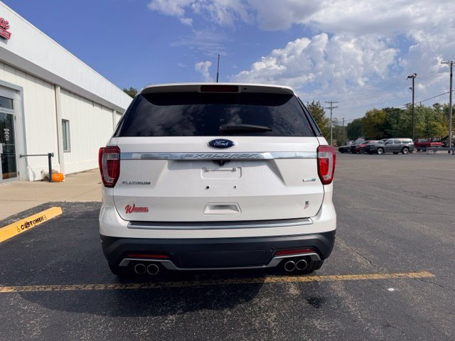 Used 2018 Ford Explorer Platinum AWD/4WD image 8