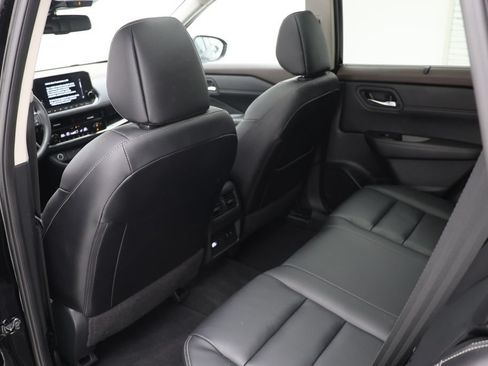 Used 2023 Nissan Rogue SL w/ SL Premium Package AWD/4WD image 9