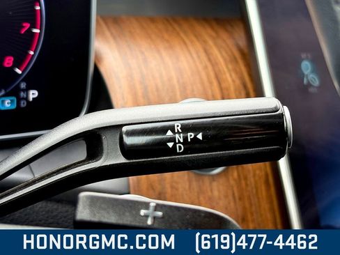 Used 2024 Mercedes-Benz GLC 300 image 30