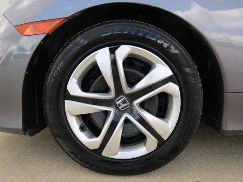Used 2016 Honda Civic LX image 9