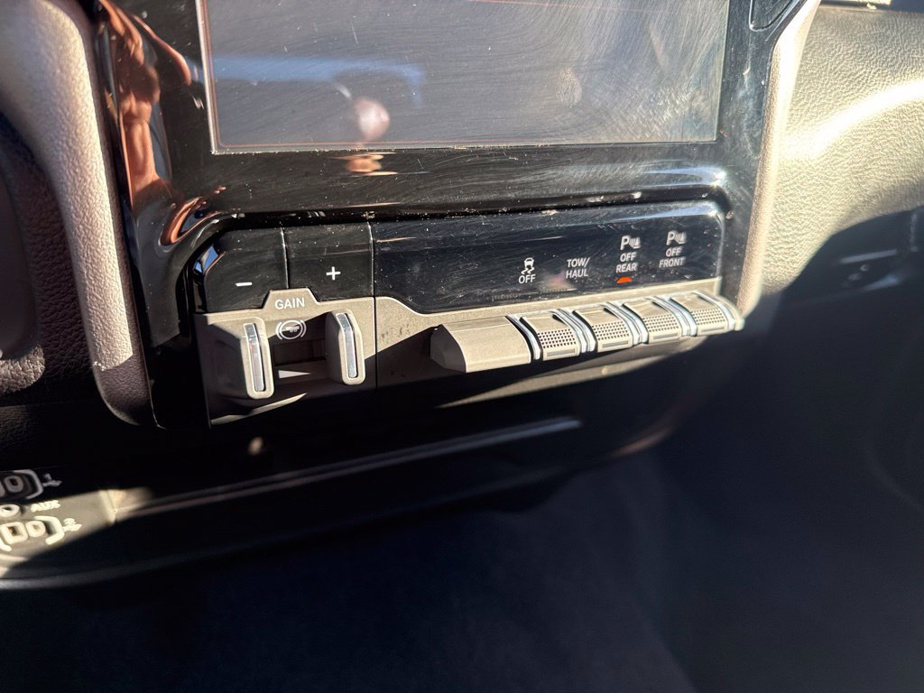 Used 2025 RAM 2500 Big Horn AWD/4WD image 23