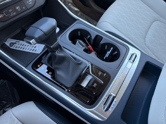 New 2027 Kia Carnival SX w/ Dark Edition Package FWD image 15