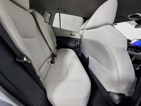 Used 2025 Toyota Corolla Cross L FWD image 28