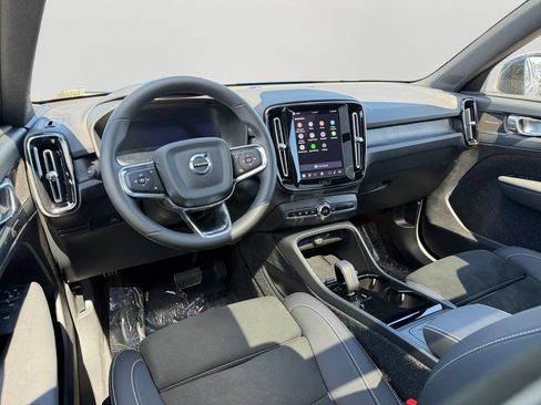 Certified 2023 Volvo XC40 Recharge Ultimate w/ Protection Package Premier AWD/4WD image 13