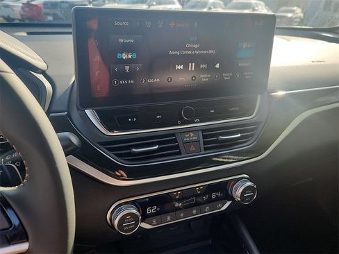 New 2025 Nissan Altima 2.5 SR w/ SR Premium Package image 8