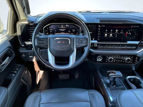 Used 2023 GMC Sierra 1500 SLT w/ SLT Premium Package image 5