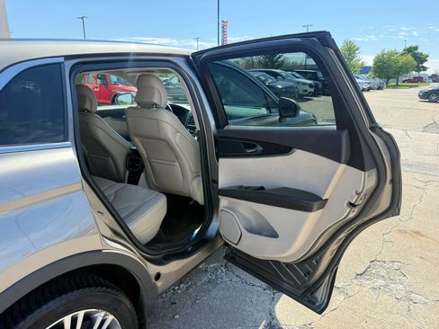 Used 2016 Lincoln MKX Reserve w/ Climate Package AWD/4WD image 23