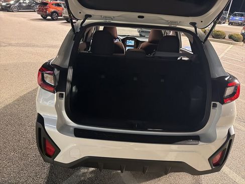Used 2025 Subaru Crosstrek 2.0i image 19
