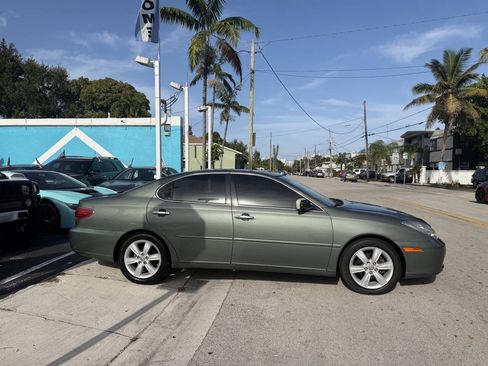 Used 2005 Lexus ES 330 FWD image 5